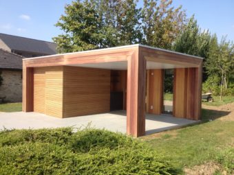 poolhouse
